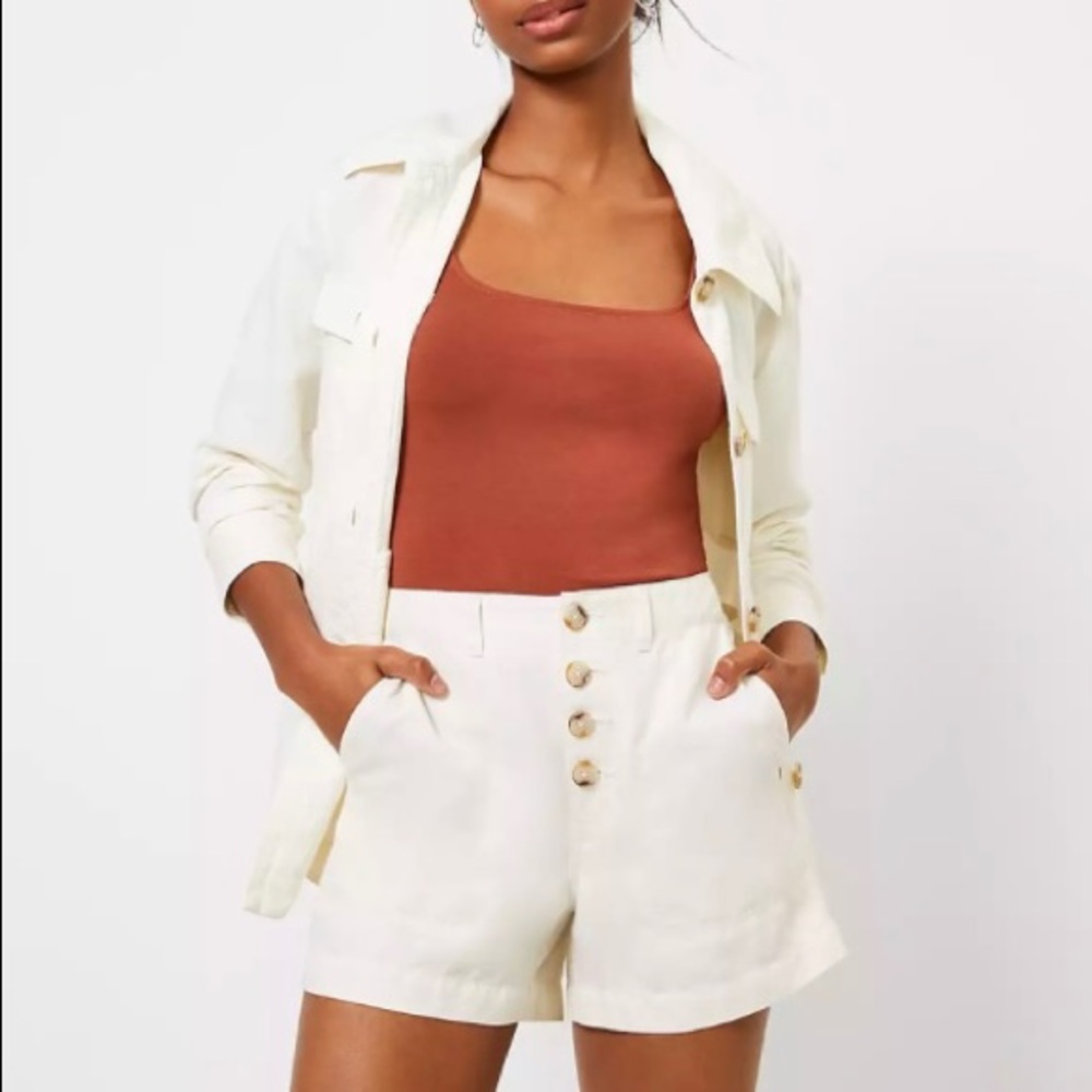 LOFT Curvy Casual Utility Shorts